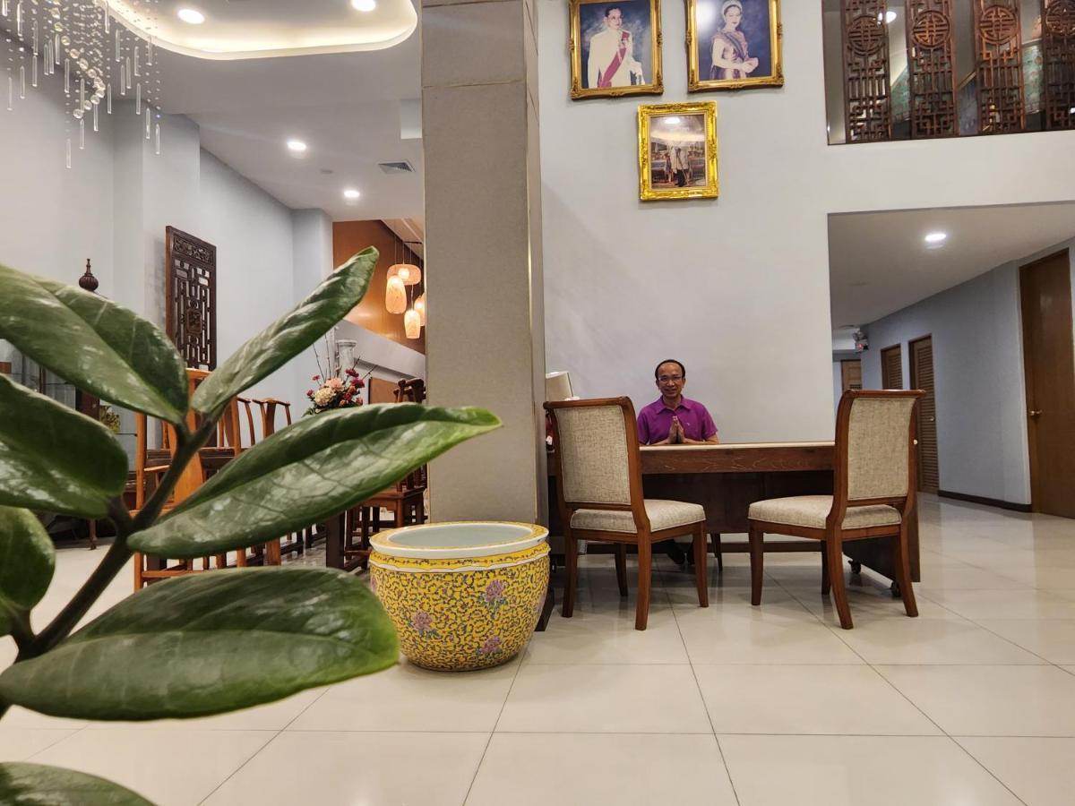 ออกัส เรสซิเดนท์ Hotel กรุงเทพมหานคร ภายนอก รูปภาพ